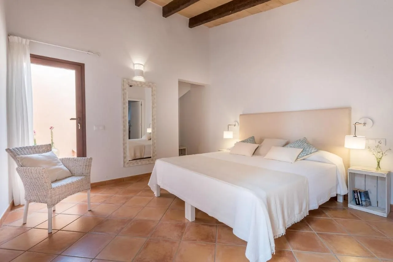 Finca Son Rossinyol Campos  Сasa de vacaciones